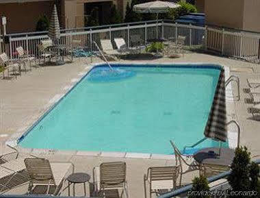 Days & By Wyndham Hotel Warren